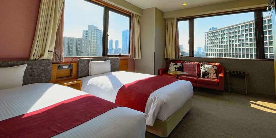 Deluxe Twin Room, Non Smoking | Memory foam beds, in-room safe, blackout drapes, iron/ironing board