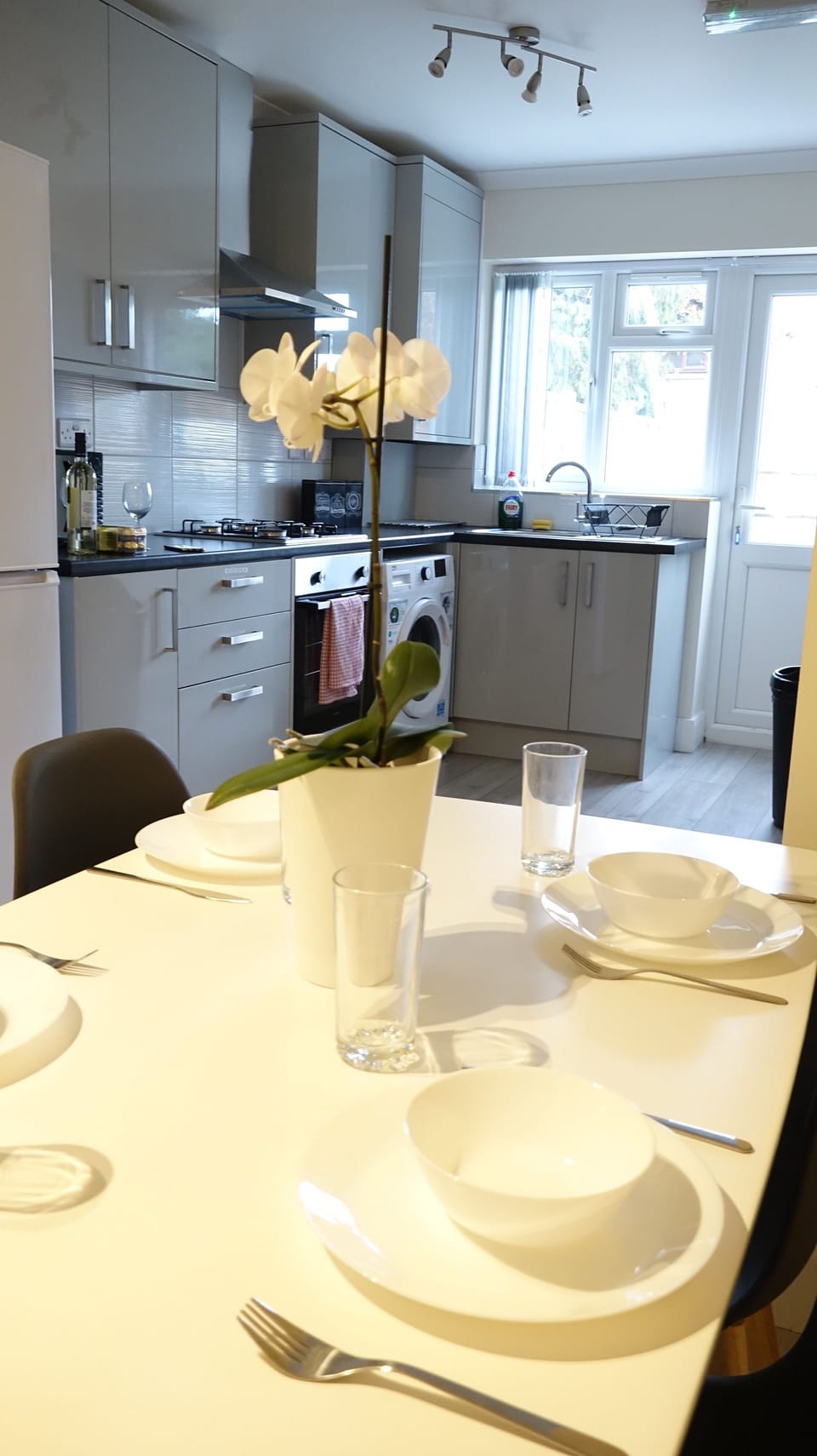 Deluxe Triple Room (Room 1) | Shared kitchen