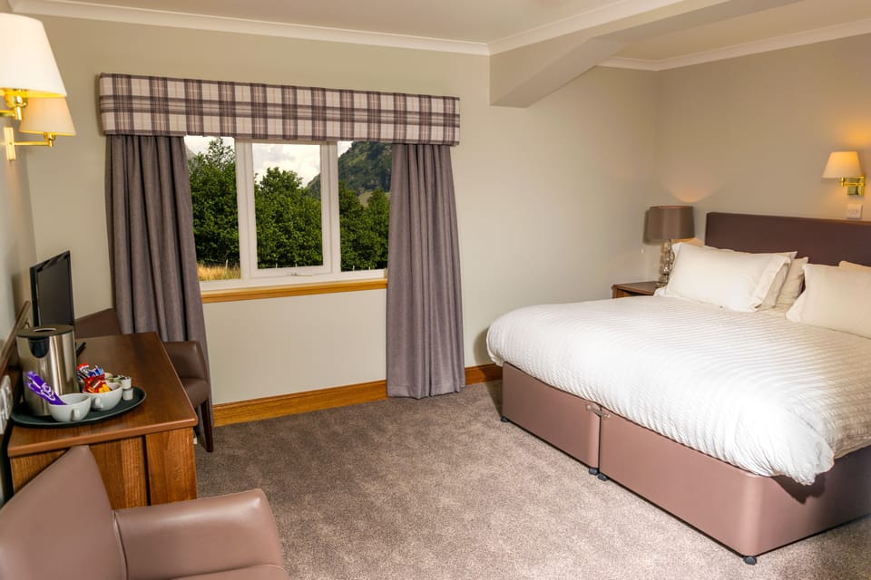Iron/ironing board, free WiFi, bed sheets, wheelchair access
