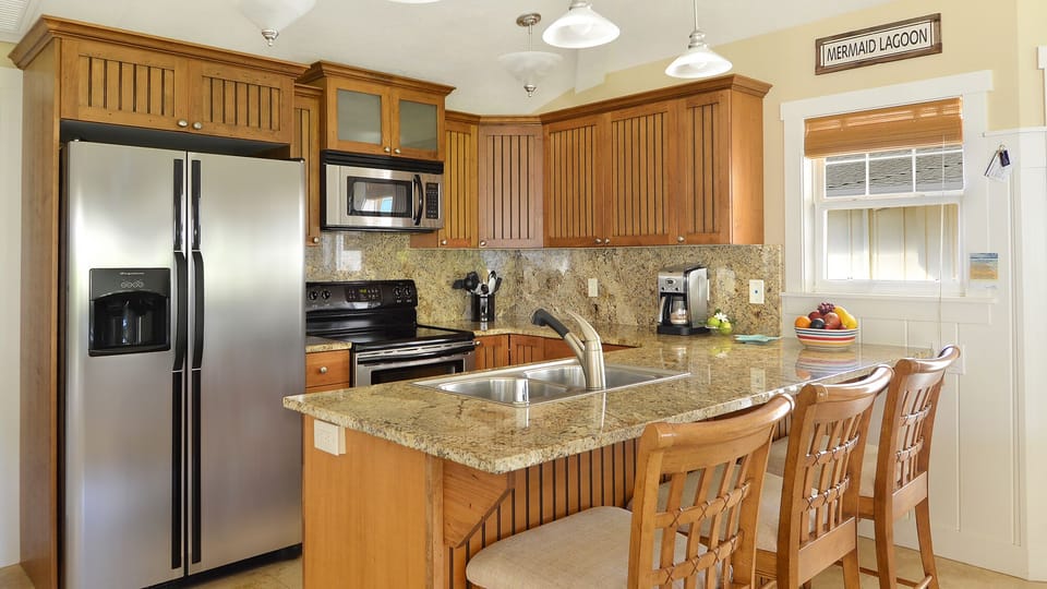 Plantation at Princeville Resort #822 - Fully Equipped Kitchen & Breakfast Bar - Parrish Kauai