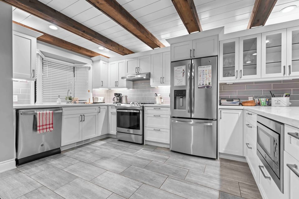 Full Stocked Kitchen - Main Cottage