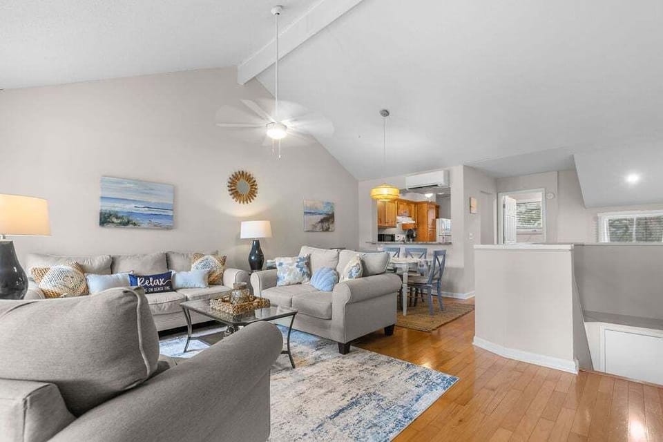 Open floor plan on the second floor