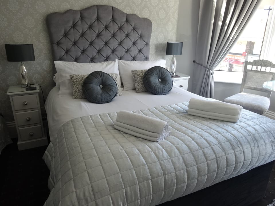 Iron/ironing board, free WiFi