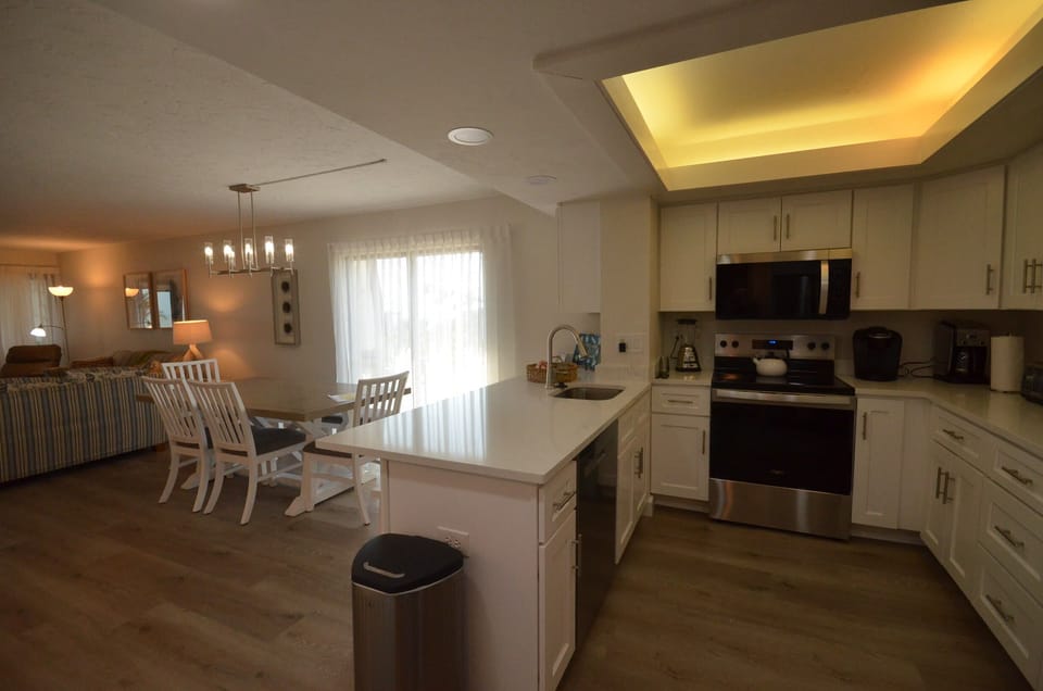 Kitchen and eating area