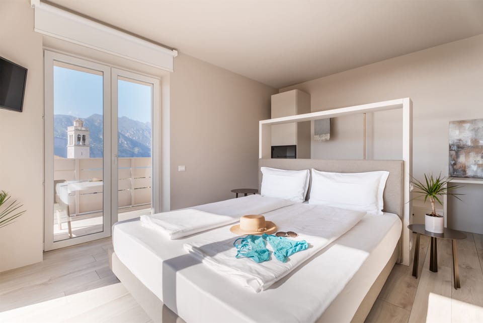 In-room safe, desk, iron/ironing board, free WiFi