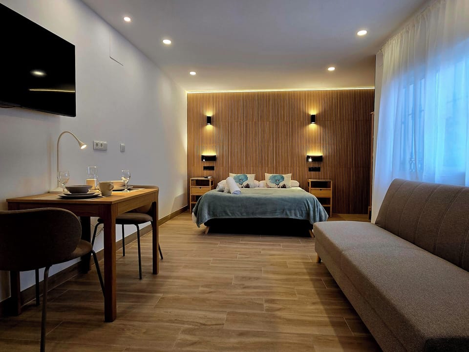 Superior Double Room, Kitchenette | Premium bedding, down comforters, individually decorated