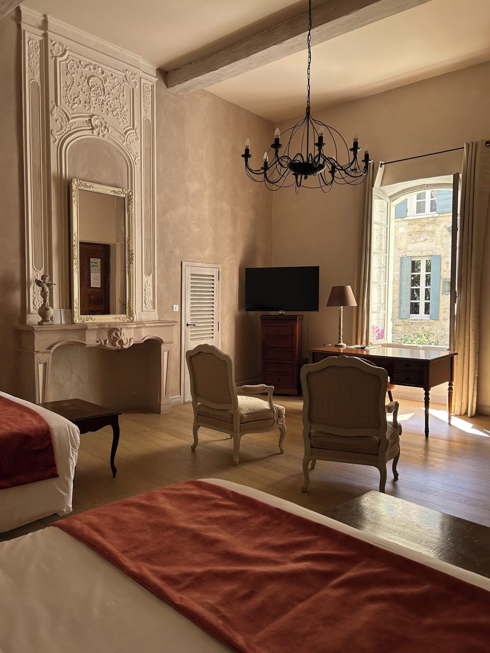 Deluxe Twin Room | In-room safe, desk, soundproofing, free WiFi