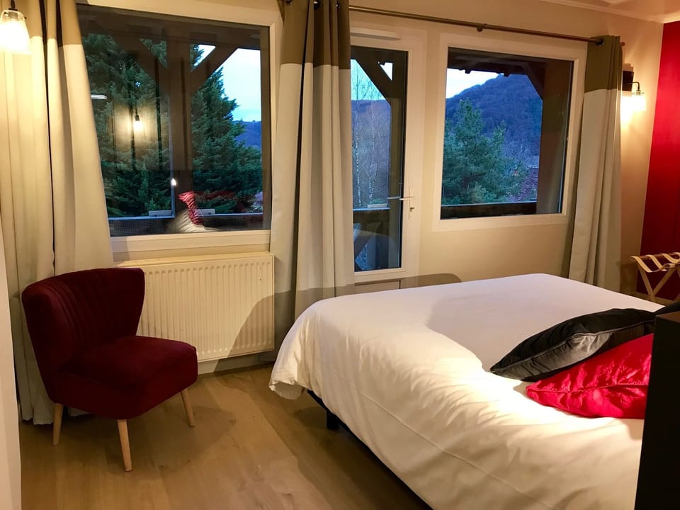 Superior Room | Premium bedding, minibar, in-room safe, individually decorated