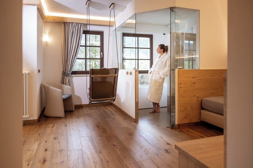 Suite (Termal) | Frette Italian sheets, down comforters, Select Comfort beds, minibar