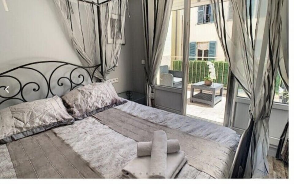 In-room safe, individually decorated, individually furnished