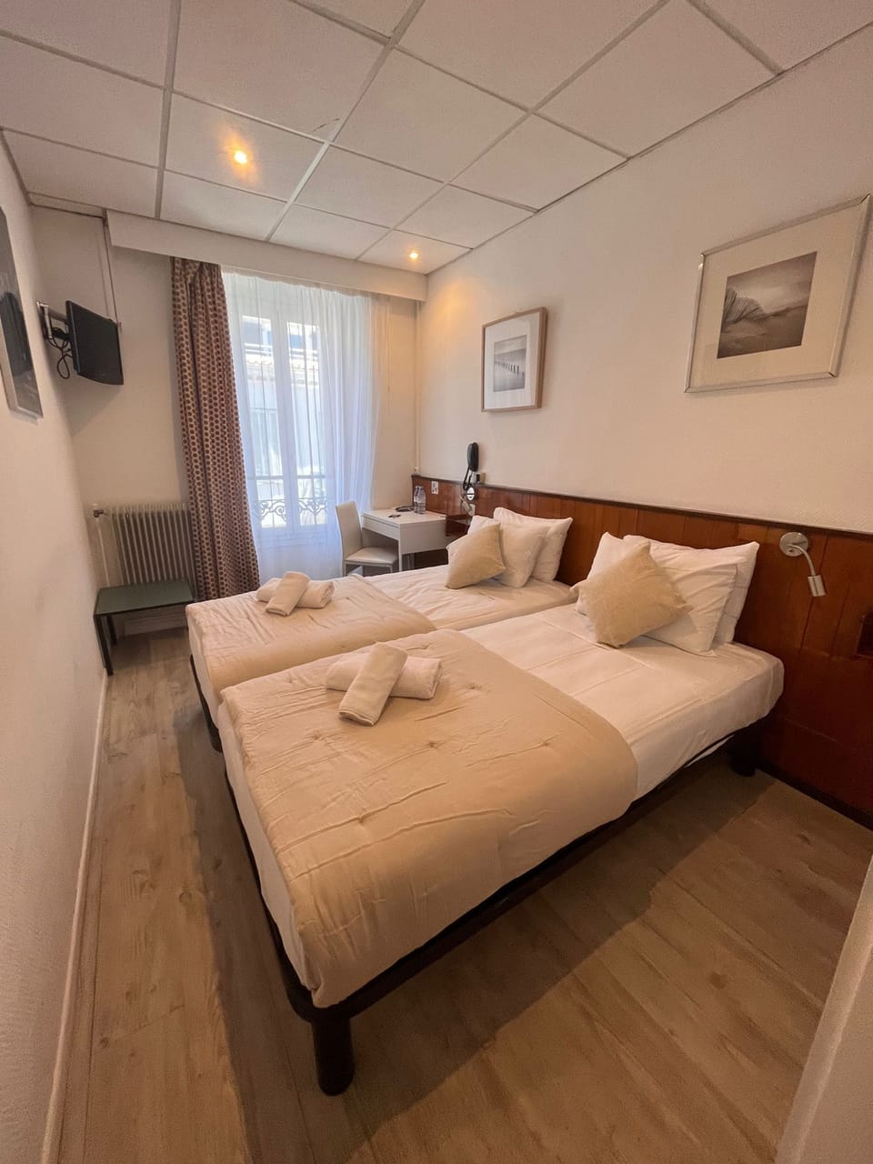 Twin Room | Premium bedding, soundproofing, iron/ironing board, free WiFi