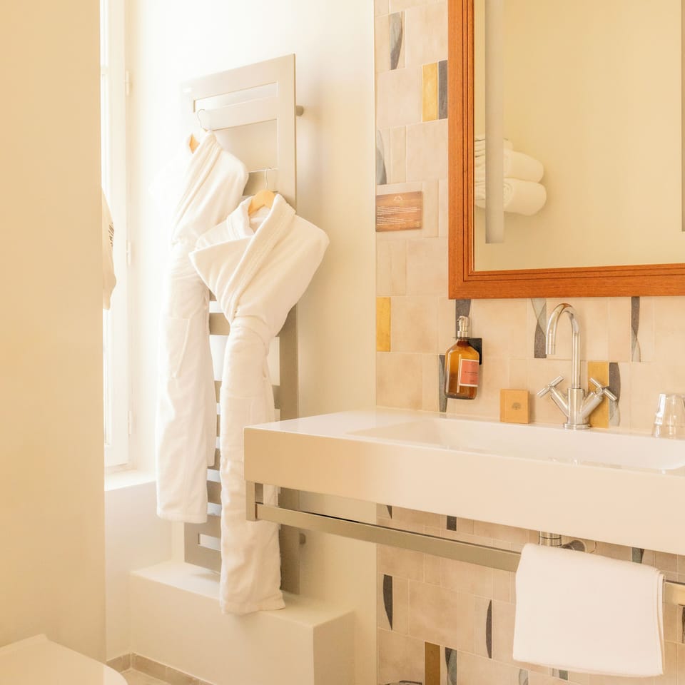 Superior Room | Premium bedding, in-room safe, individually decorated, desk