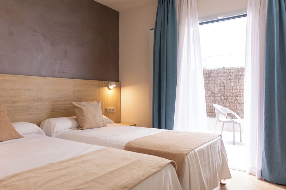 Superior Double Room | Down comforters, minibar, in-room safe, desk