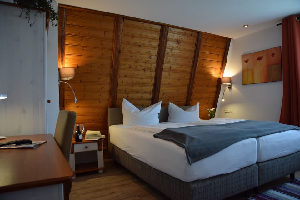 Standard Double Room, Non Smoking | Desk, blackout drapes, WiFi (free), bed sheets
