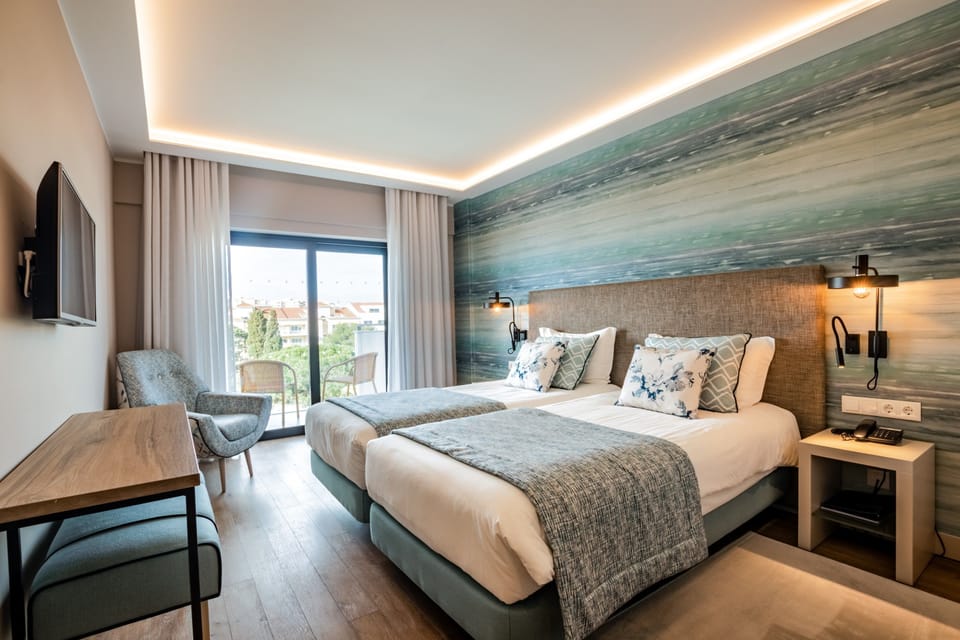 Standard Room | In-room safe, blackout drapes, iron/ironing board, free WiFi