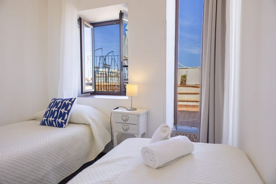 Desk, WiFi (free), bed sheets