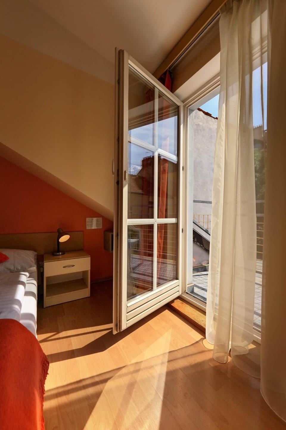 In-room safe, desk, iron/ironing board, free WiFi