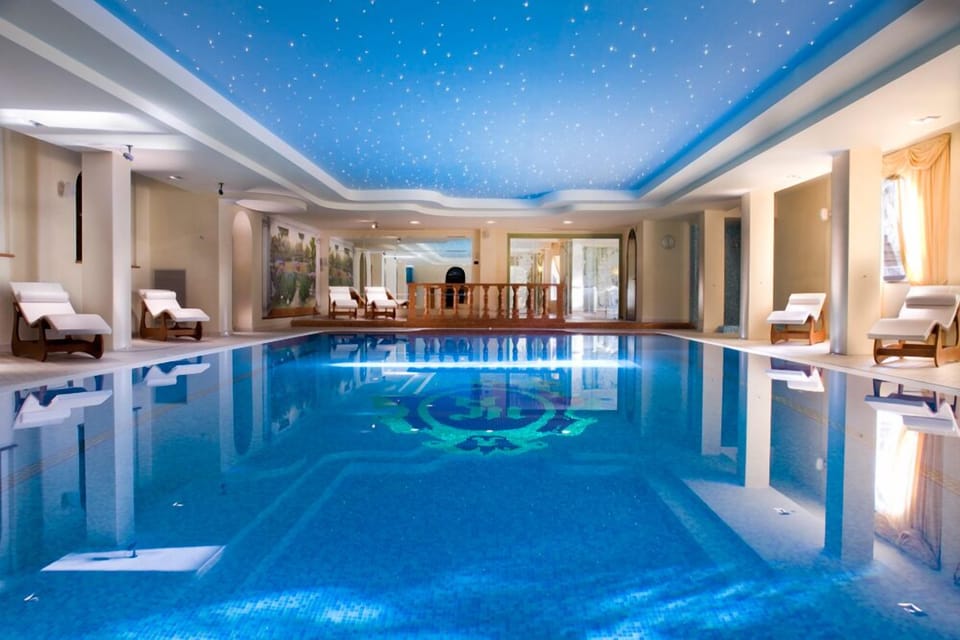 Turkish bath, body treatments, facials, 2 treatment rooms