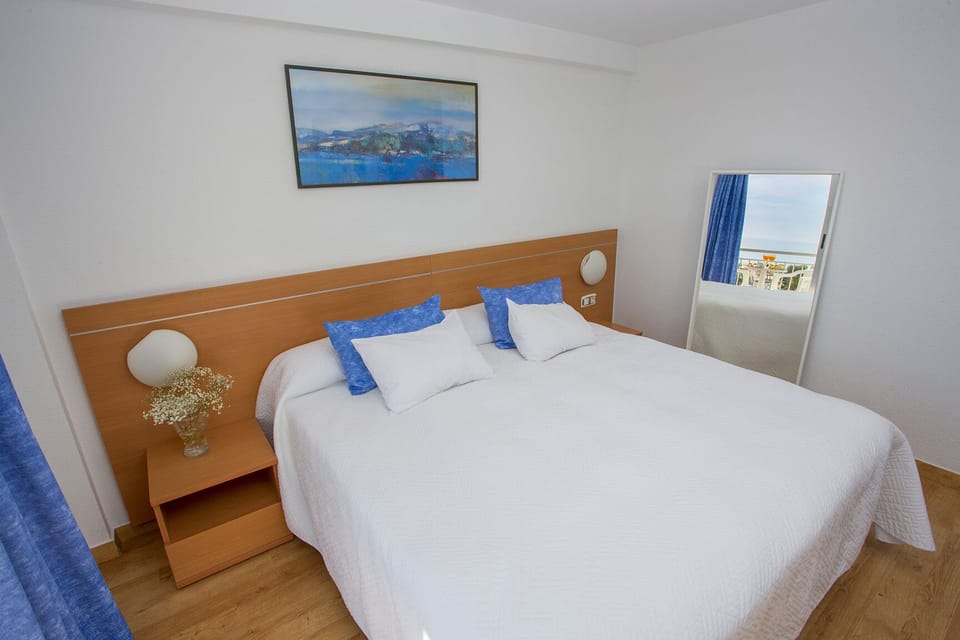 Minibar, in-room safe, free cribs/infant beds, free WiFi