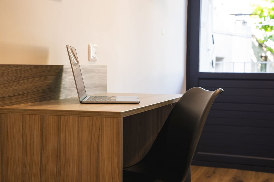 Comfort Twin Room, Balcony, River View | Free WiFi, bed sheets