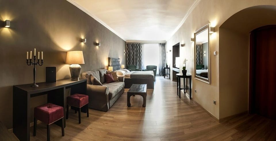 Superior Double Room | Desk, iron/ironing board, free WiFi, bed sheets