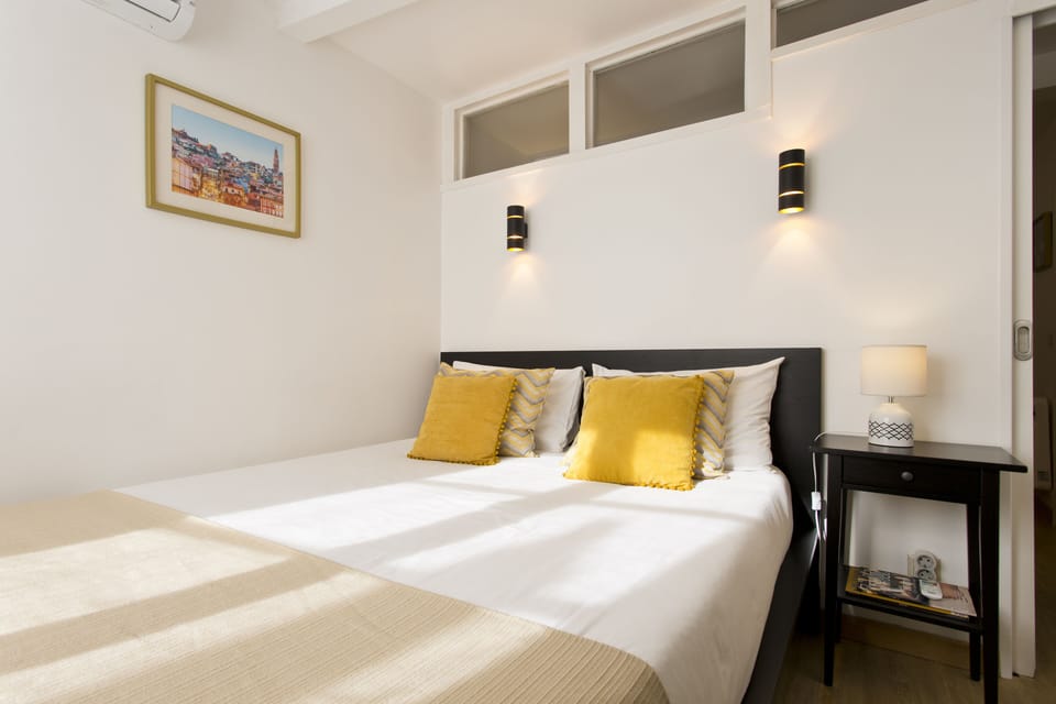 Blackout drapes, iron/ironing board, free WiFi, bed sheets