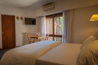 Standard Double Room, 1 Bedroom, Courtyard View | Television