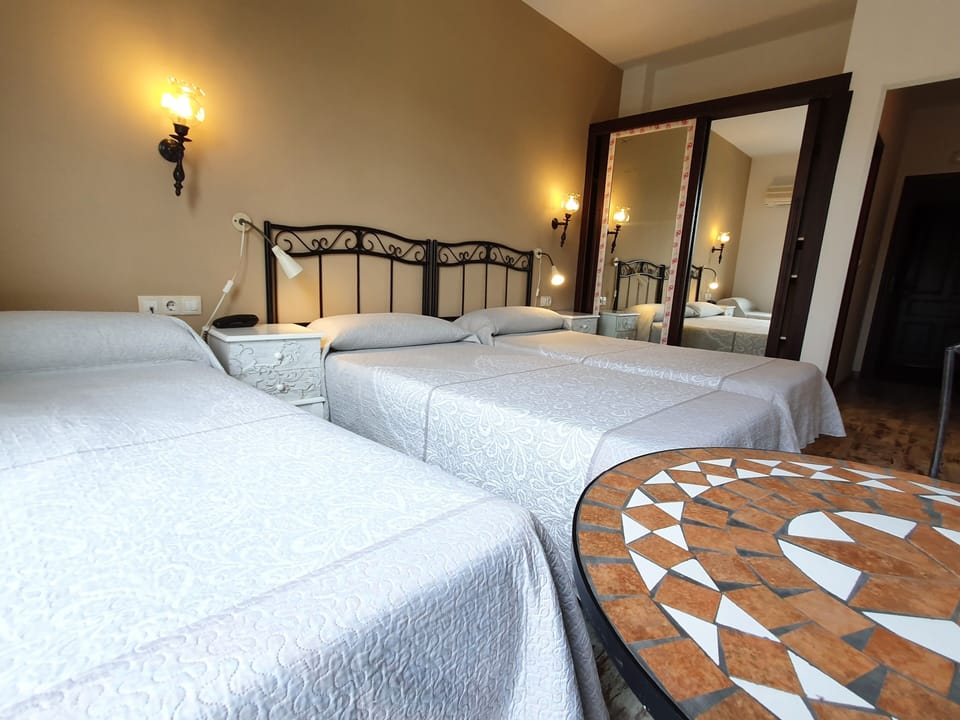 Cabin | In-room safe, free WiFi, bed sheets