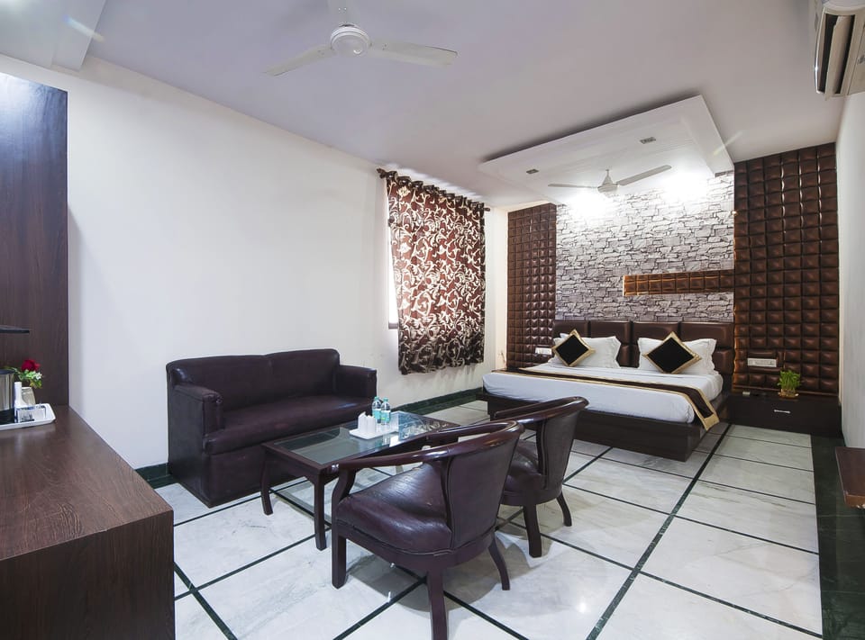 Family Room | Premium bedding, in-room safe, individually decorated