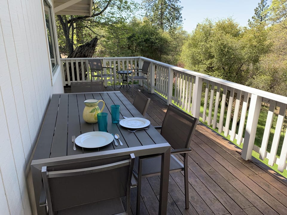 The upper level deck...dinner with a view