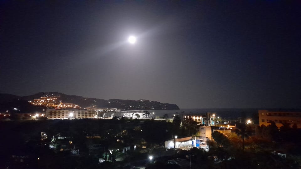 Full moon 