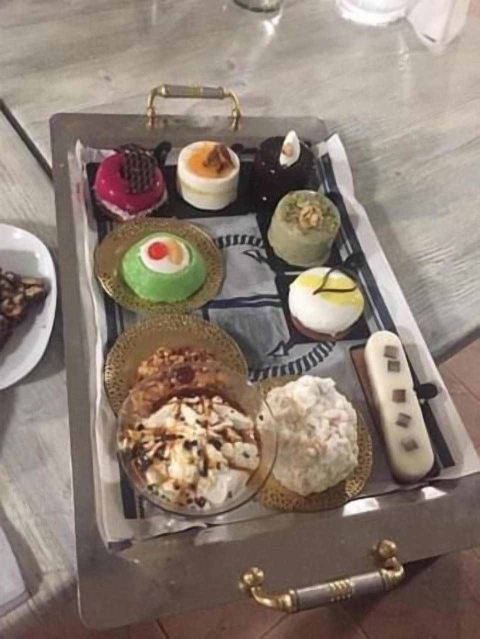 Lunch and dinner served