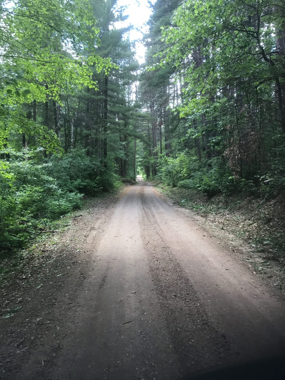 Narrow lane to enter