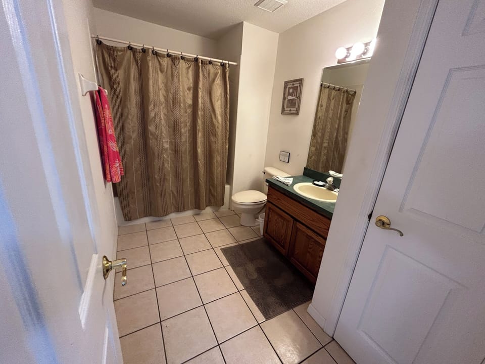#2 full bathroom, next to bedroom king #2, second floor