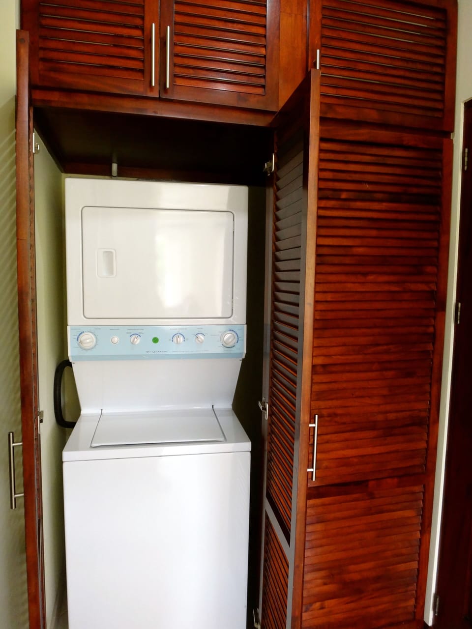 Wash and dryer machine