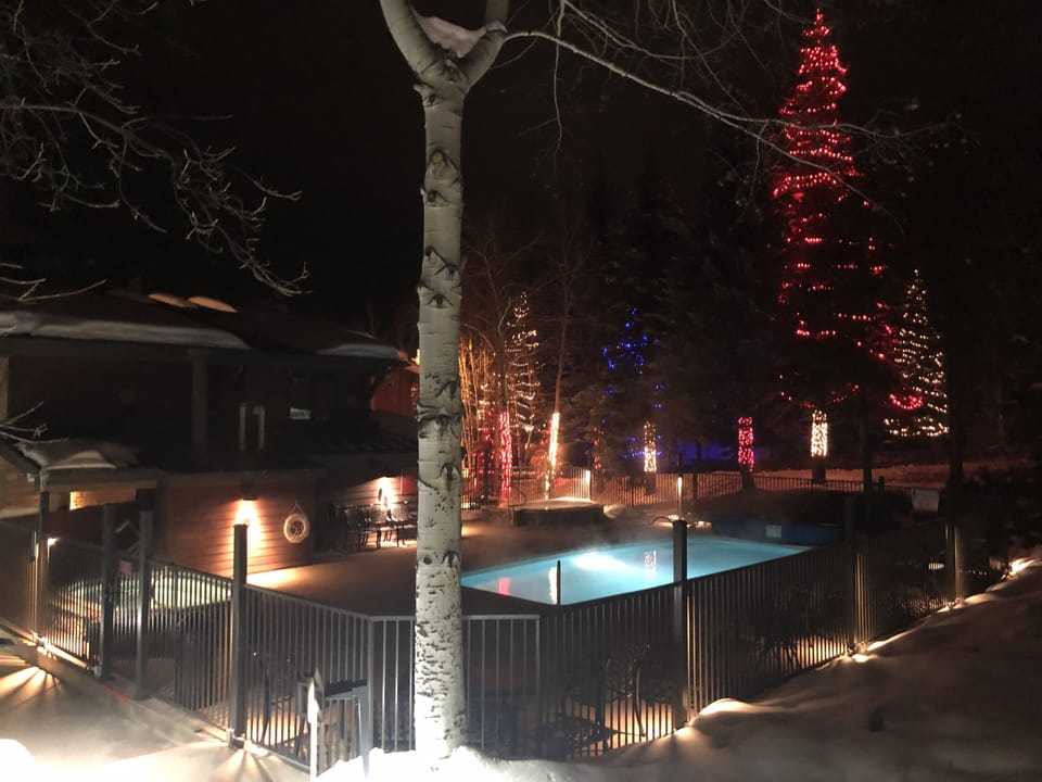 Outdoor heated pool and hot tubs 