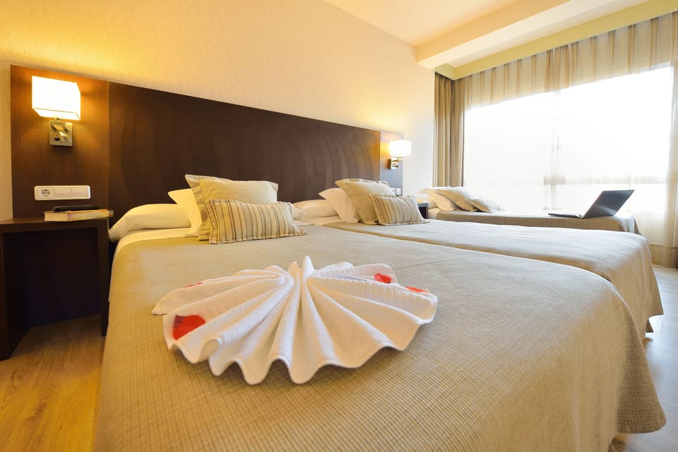 Minibar, in-room safe, desk, soundproofing