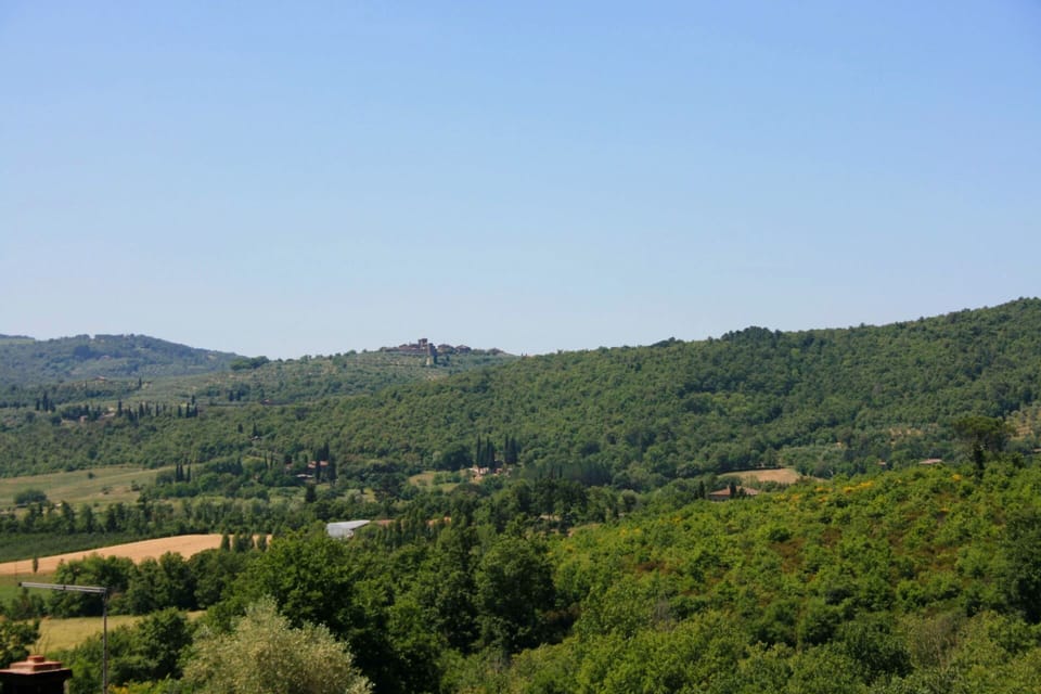 Beautiful villa with private pool only 3 km from Lucignano with panoramic views of the Valdichiana h Villa in Tuscany