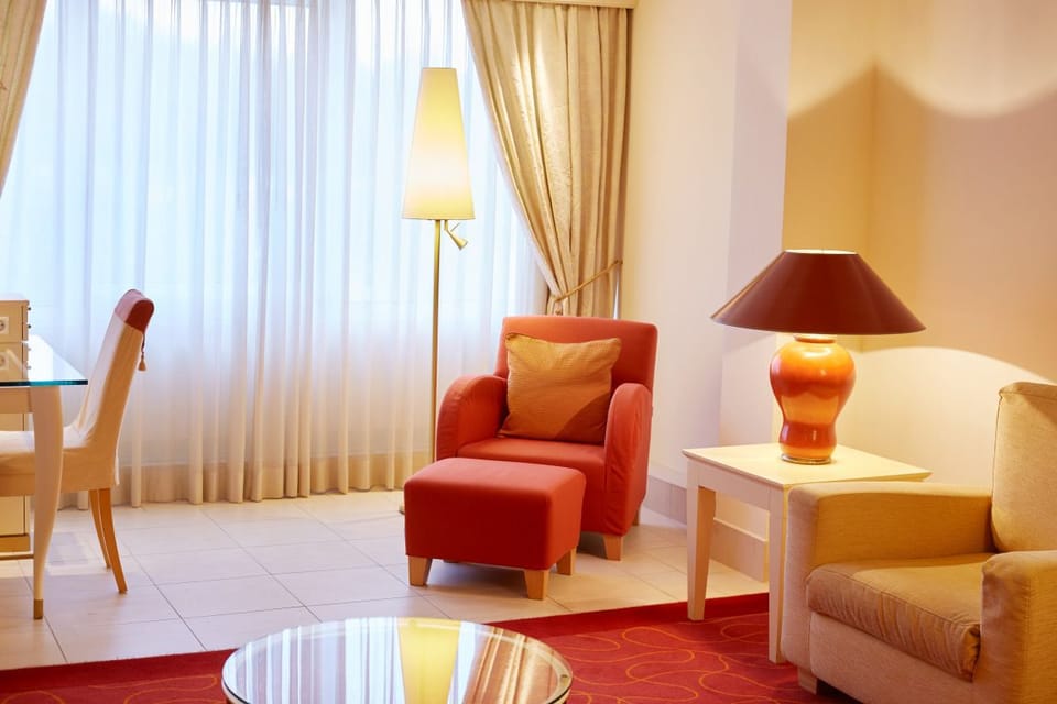 In-room safe, desk, soundproofing, iron/ironing board (on request)