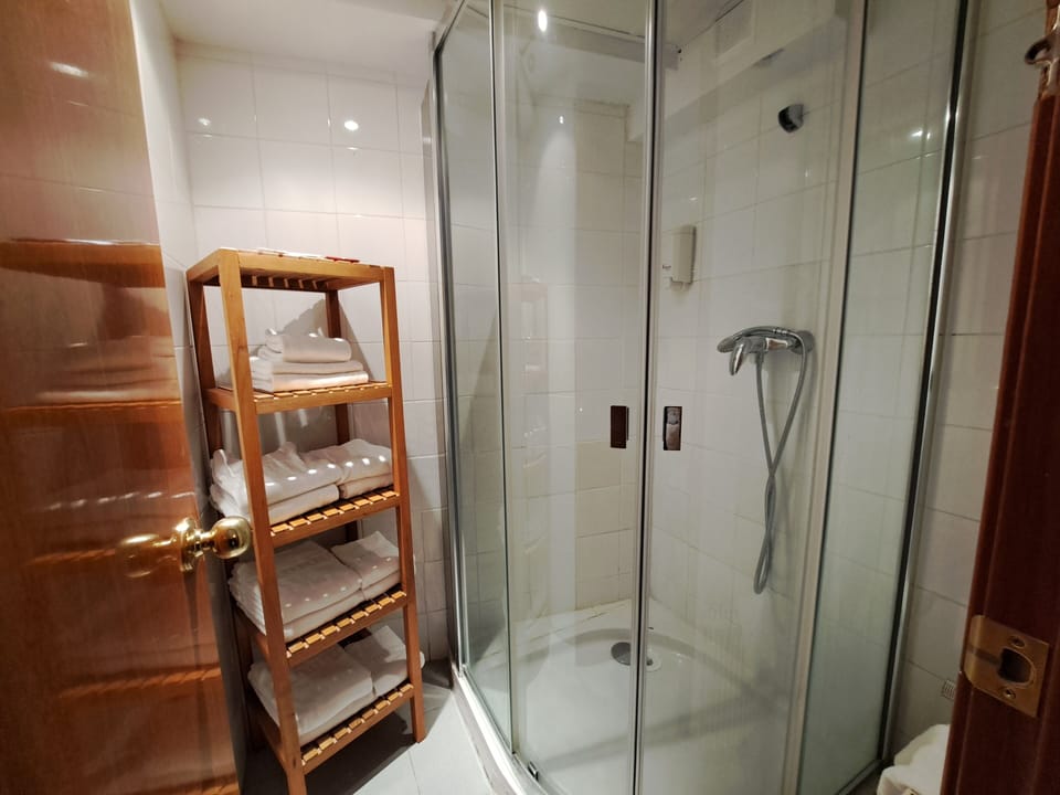 Cribs (surcharge), rollaway beds (free), WiFi (free)