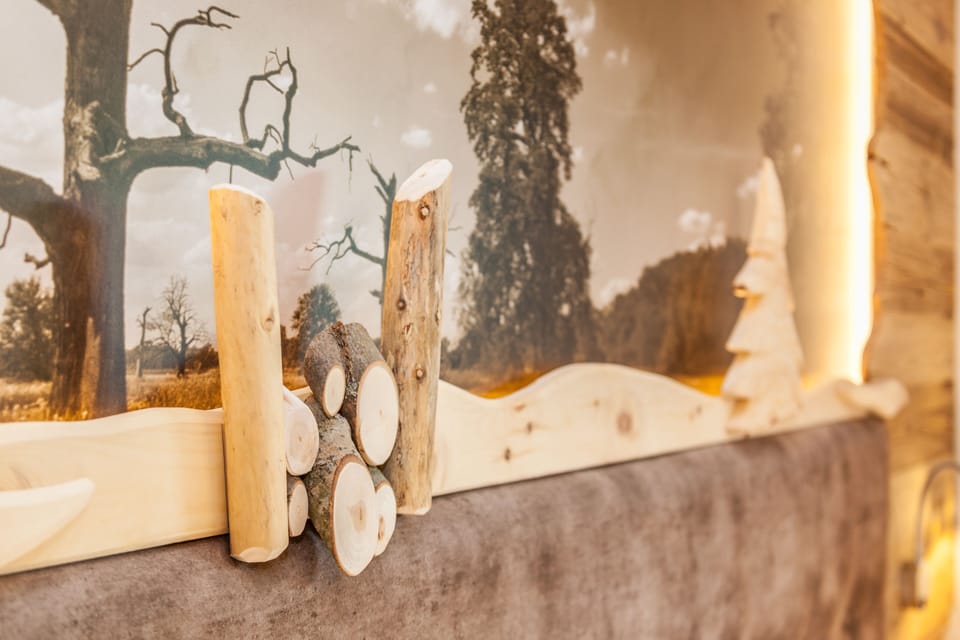 Double Room | Living area | Flat-screen TV, heated floors