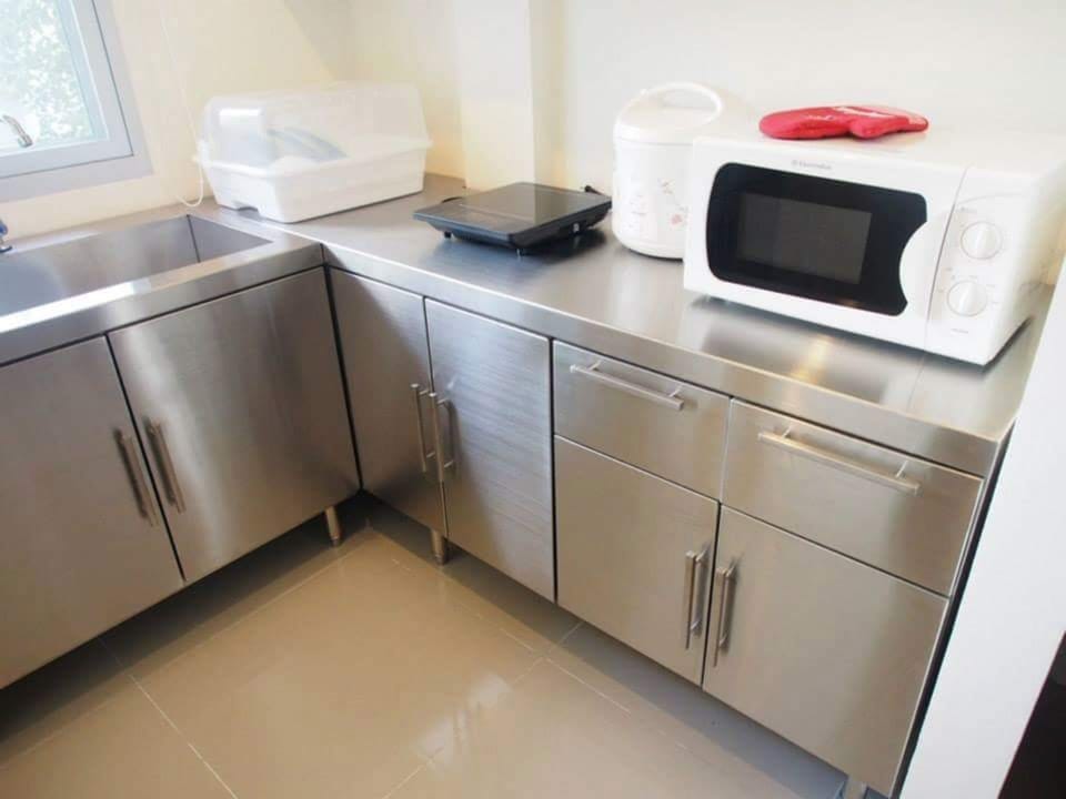 Two Bedrooms House  | Private kitchen | Fridge, microwave, stovetop, electric kettle