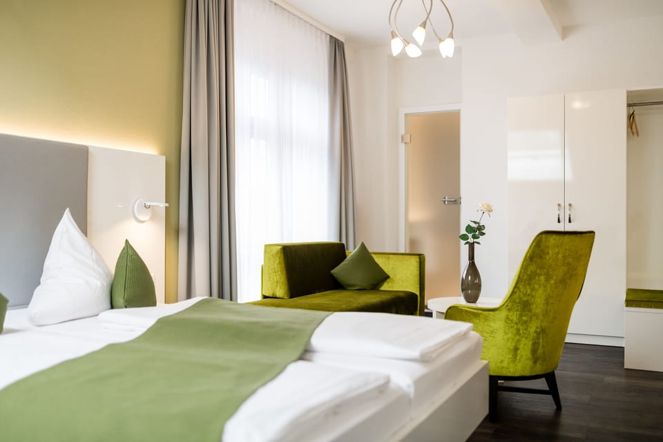 Design Double Room | Premium bedding, minibar, individually decorated, desk