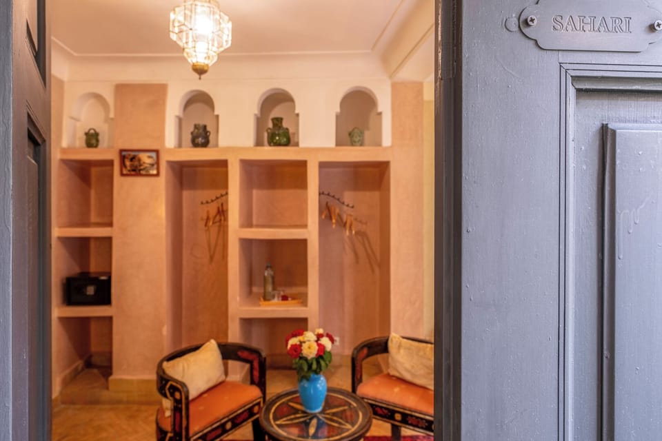 Deluxe Double or Twin Room | Individually decorated, individually furnished, iron/ironing board