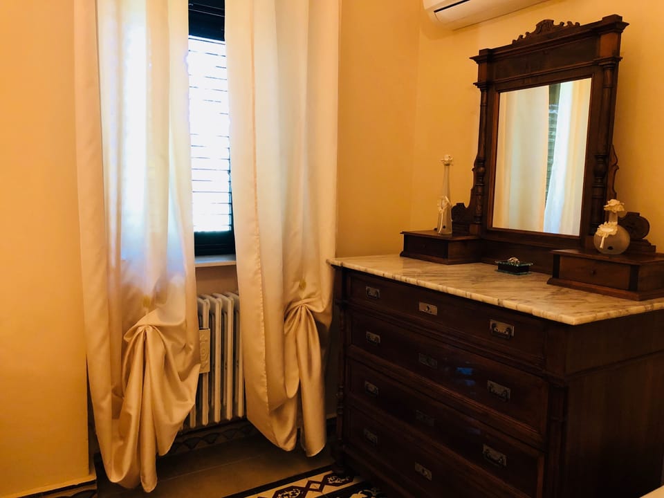 Apartment, Ensuite, Garden View | Cribs (free), WiFi (free), individually furnished, bed sheets
