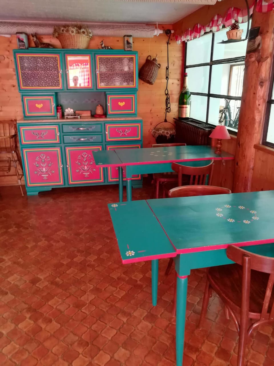 Food court