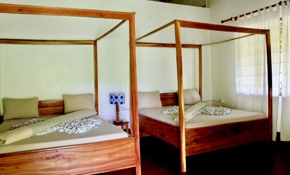 Superior Chalet | Iron/ironing board, bed sheets
