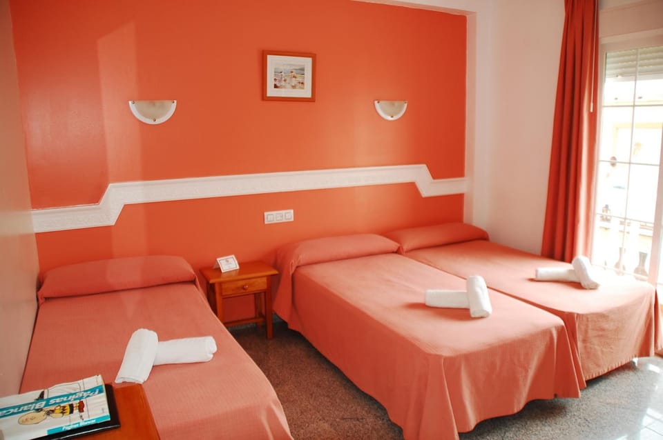 Pillowtop beds, in-room safe, desk, laptop workspace
