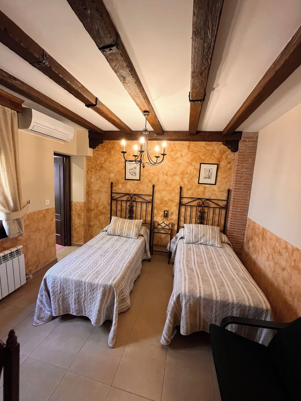 Double Room | Premium bedding, Select Comfort beds, desk, WiFi (free)