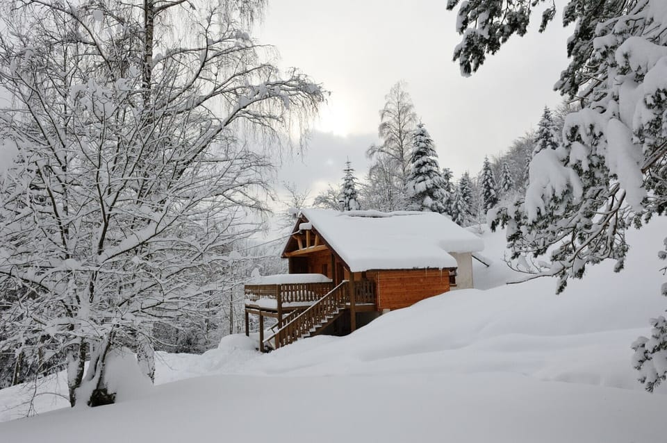Chalet traditionnel + neige Vosges